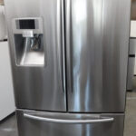 23 CU FT SAMSUNG STAINLESS STEEL SIDE BY SIDE FRENCH DOOR BOTTOM