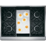 Monogram 36 Professional Gas Rangetop With 4 Burners And Griddle