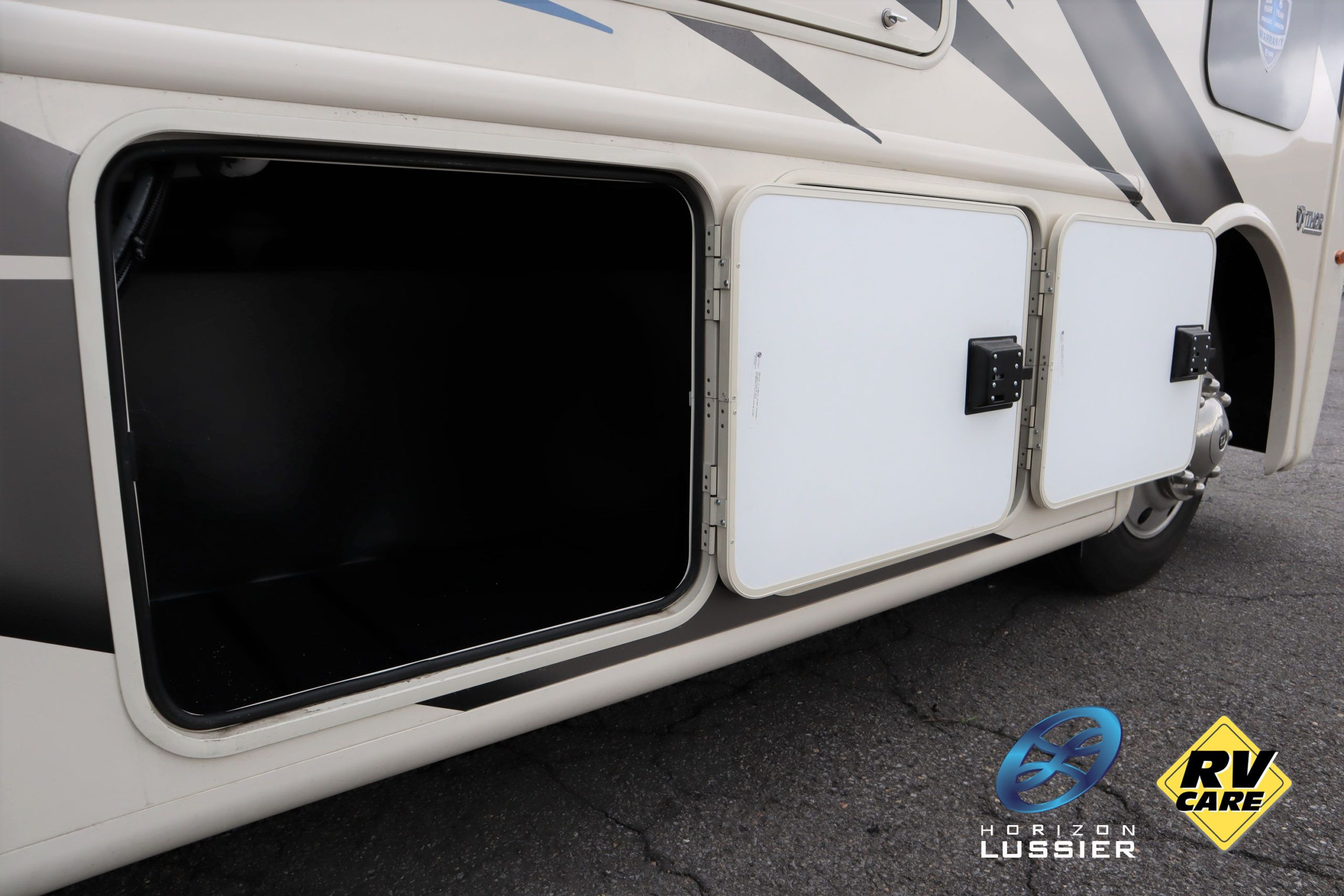 Motorhomes Motorhomes A Gas Thor Hurricane 31C 2022 Horizon Lussier