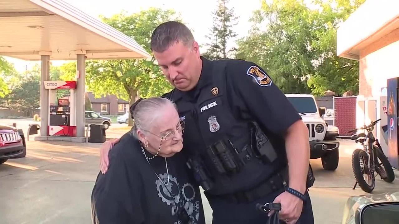 Struggling Senior At Gas Station Gets Help From Police Officer 