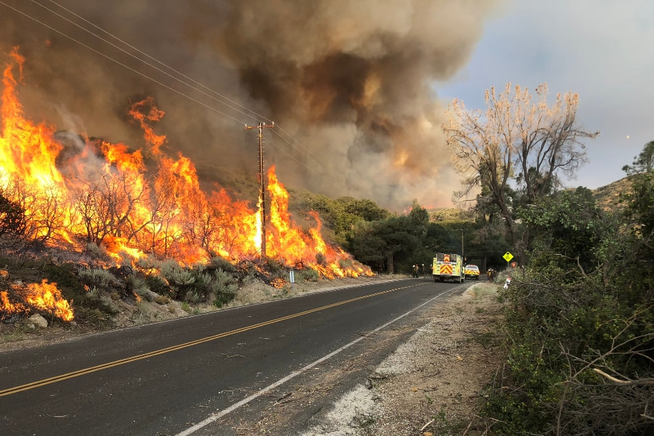 Thousands Evacuated As Fast moving Fires Spread In California ABS CBN 