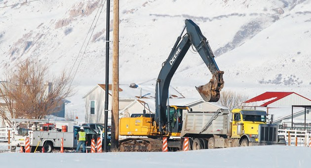 Gas Company Continues New Pipeline Install Tooele Transcript Bulletin 