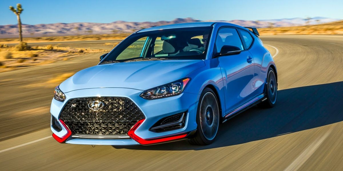 10 Extremely Fun Sports Cars With Great Gas Mileage